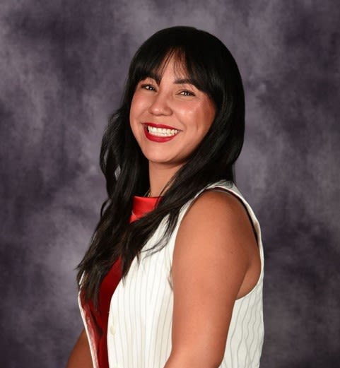 Daniela Torres headshot